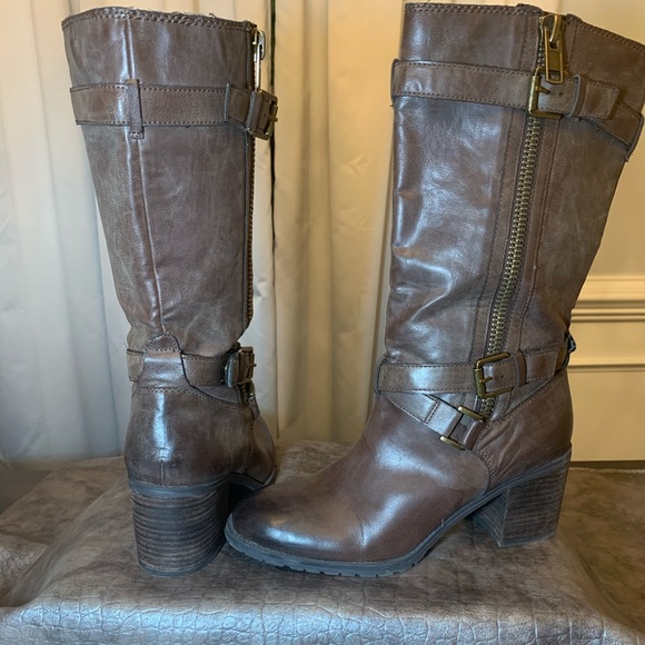 Franco Sarto Women’s Distressed Leather Boots 10 - Picture 3 of 3